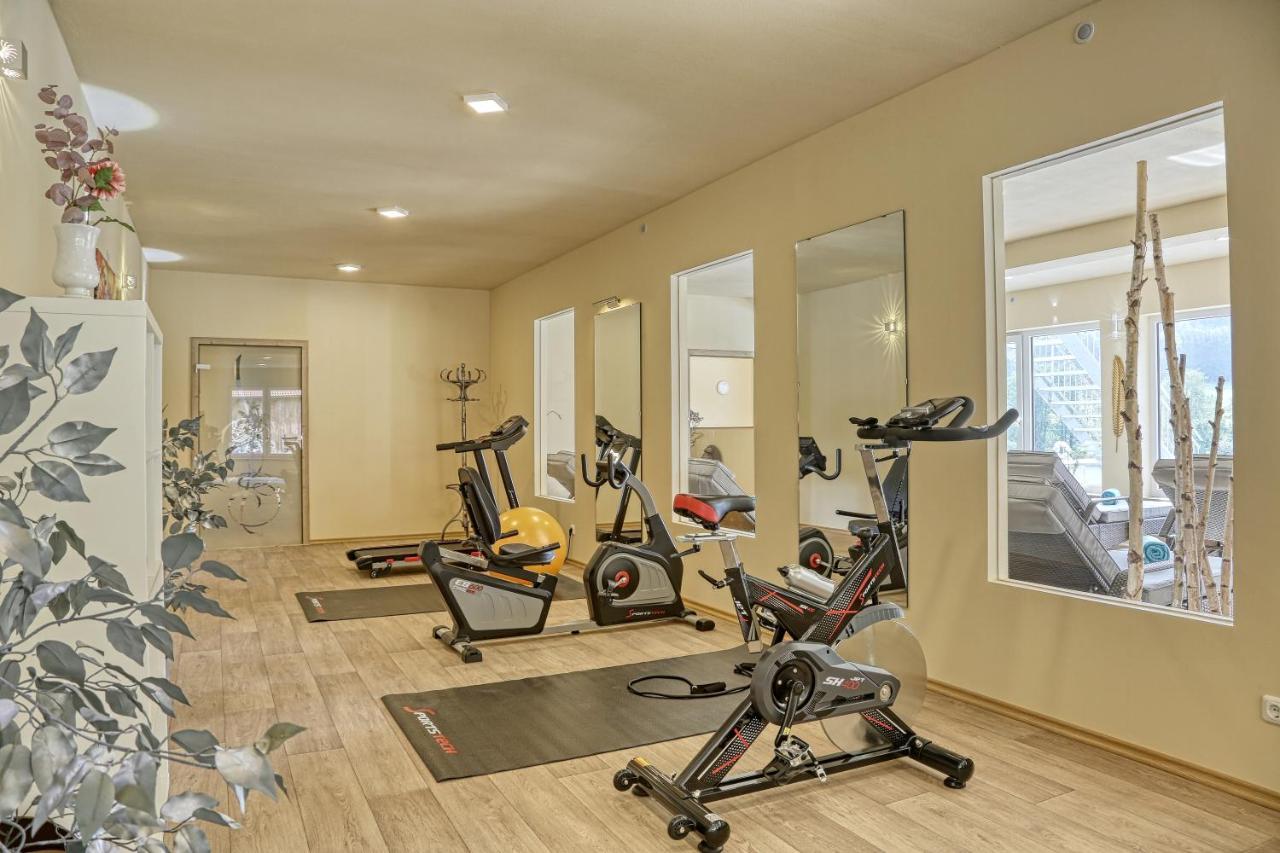 Wellnesshotel Deine Auszeit, Adults Only Achslach Exterior photo