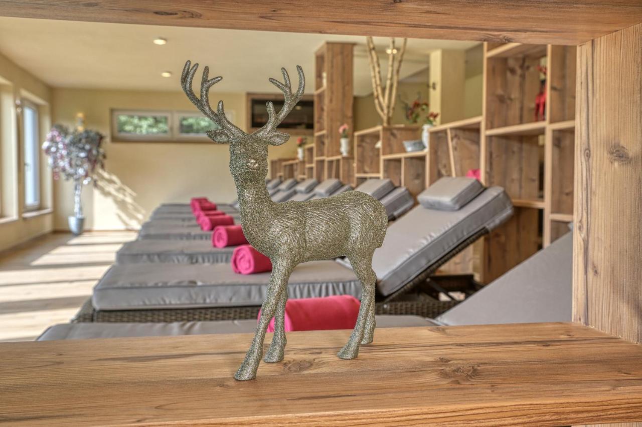 Wellnesshotel Deine Auszeit, Adults Only Achslach Exterior photo