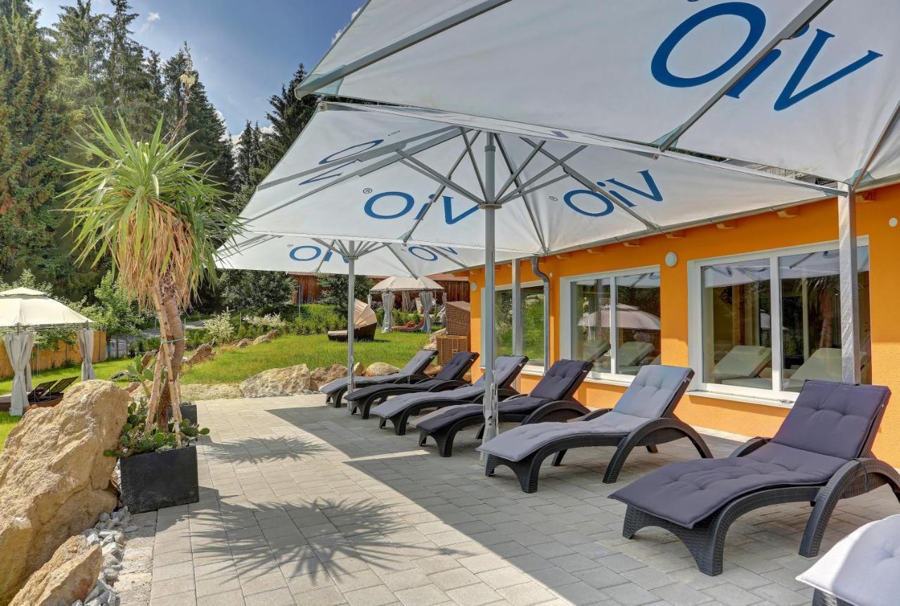 Wellnesshotel Deine Auszeit, Adults Only Achslach Exterior photo