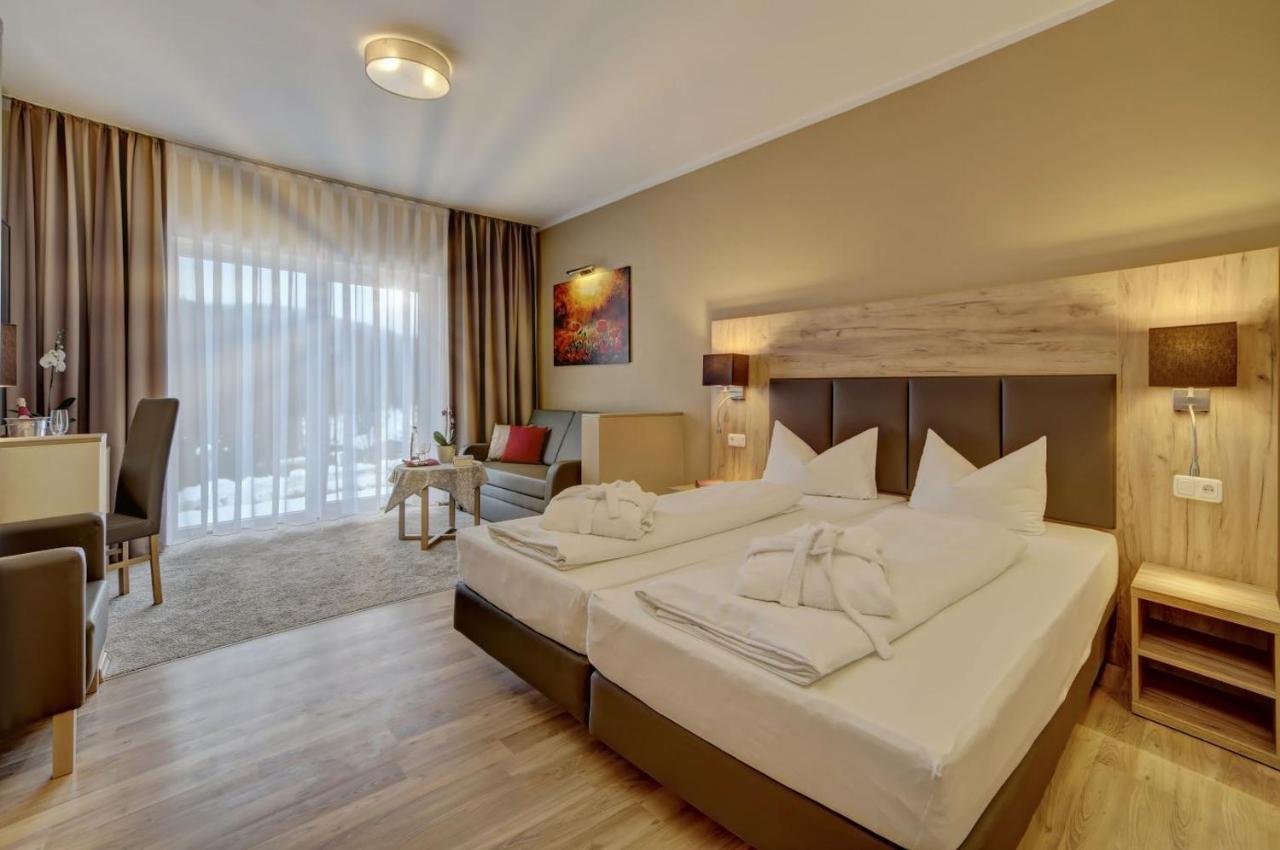 Wellnesshotel Deine Auszeit, Adults Only Achslach Exterior photo