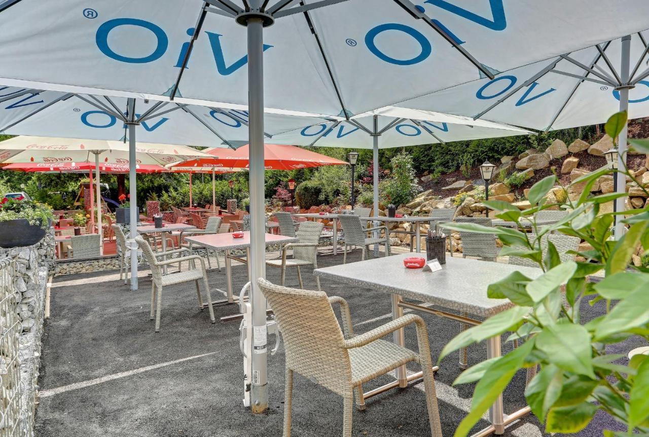 Wellnesshotel Deine Auszeit, Adults Only Achslach Exterior photo